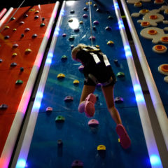 Clip-n-Climb-teen-activity-Speed-climb-RCI-Adventure